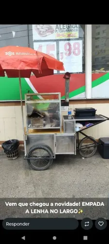 Carrinho de empada a lenha