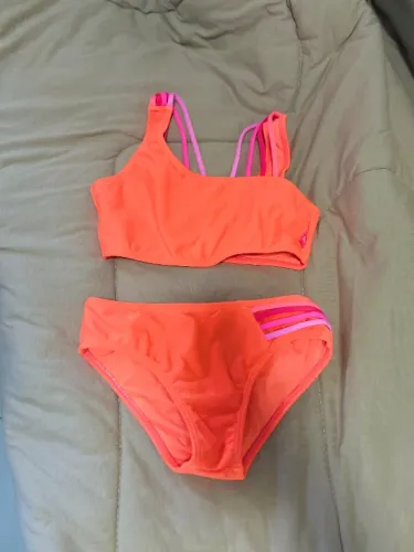 Conjunto bikini infantil Siri