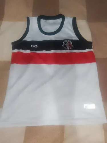 Camisa do Santa Cruz regata tamanho 14anos.