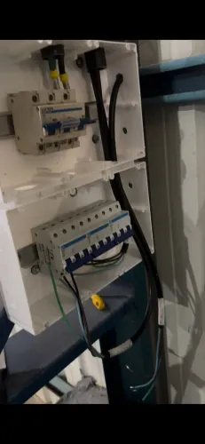 Eletricista eletrotécnico automação residencial e industrial !