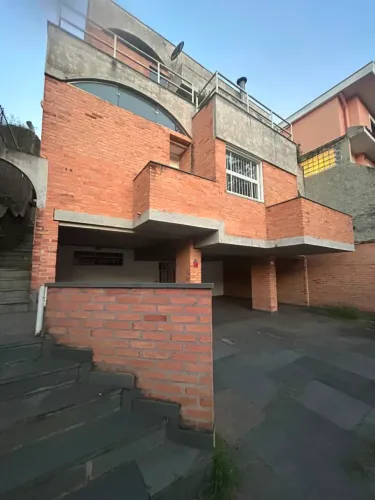 Sala comercial na Rua Anadia, 277 450 m²