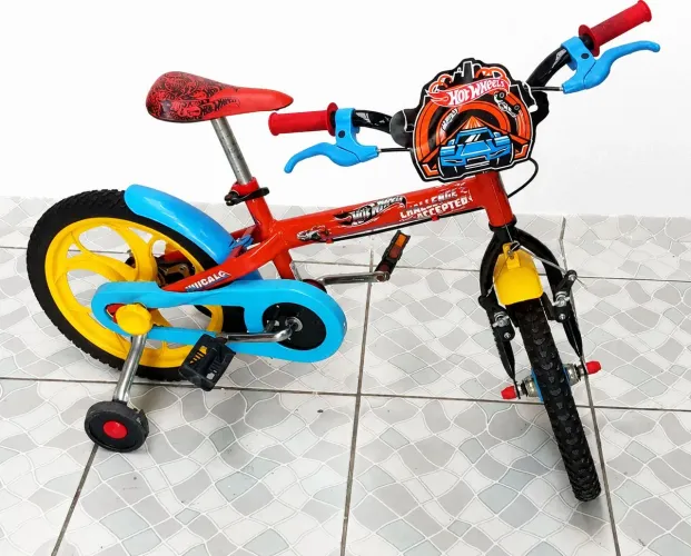 Bicicleta Caloi Hotwheels - Aro 16
