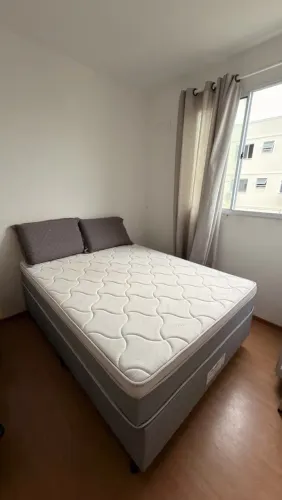 Cama de Casal (colchão + base) D33