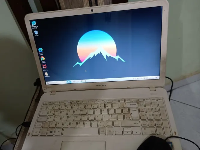 Notebook Samsung - retirada de peças 