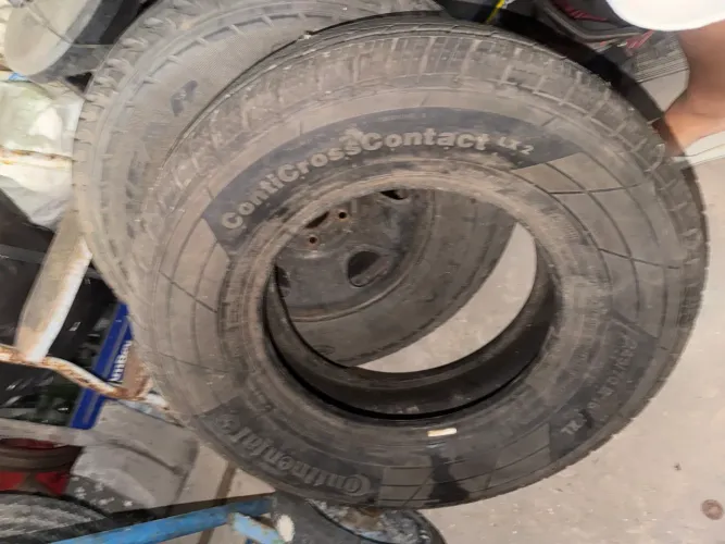 Pneu continental 245/70 r16