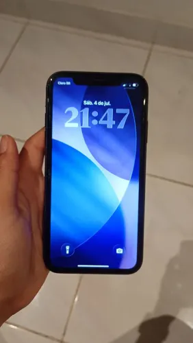 iPhone 11 64gb impecável, sem marcas de uso, saúde da bateria 80%
