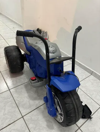 Bicicleta elétrica infantil