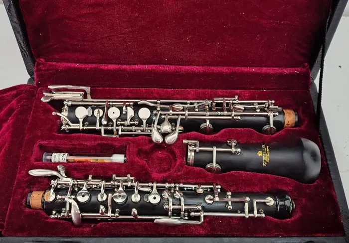 Oboé semi-novo