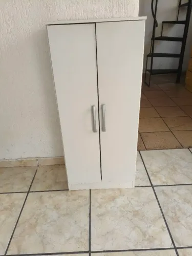 Armário multiuso 