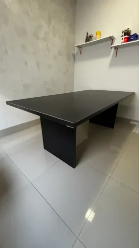 Mesa de Reunião