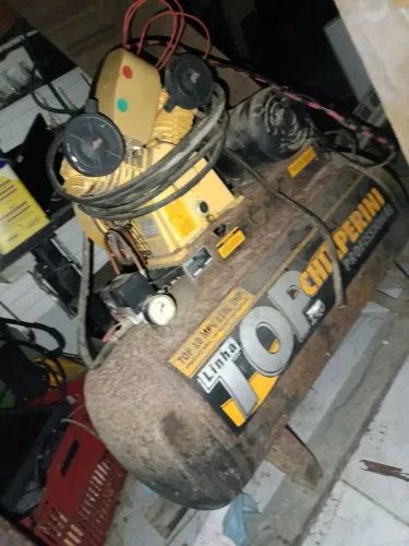 Compressor de ar trifásico 140 litros 