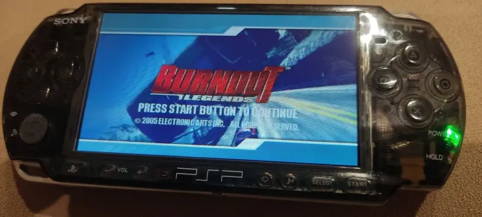 Console PSP 3000 desbloqueado e com carcaça nova