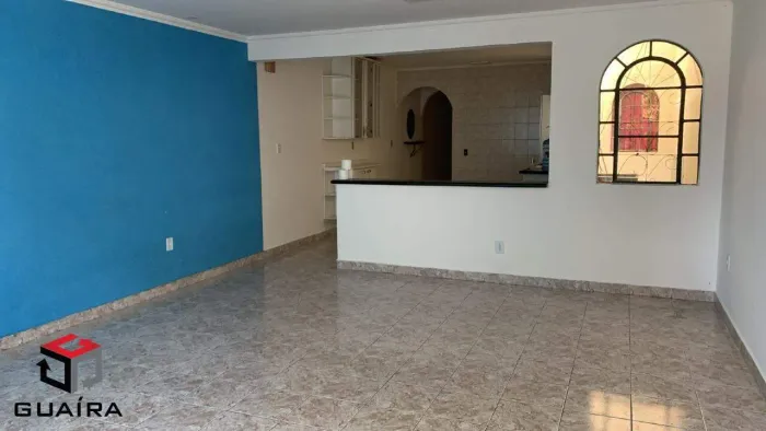 Casa Térrea 3 Dorms para Alugar em Santo André (Bairro do Estádio) Frente, 1 Vaga