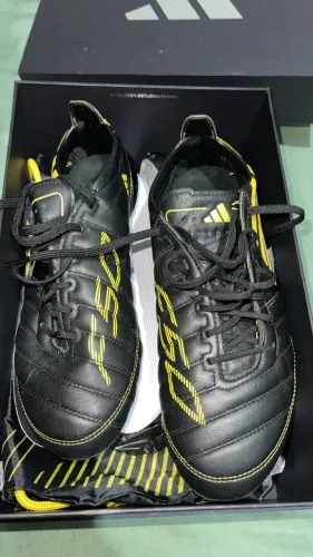 Chuteira adidas F50 2010