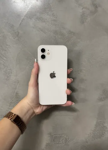 iPhone 12