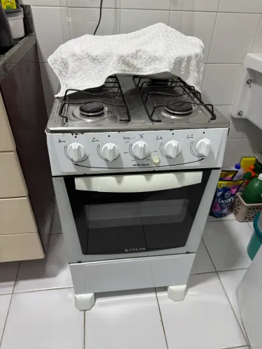 Fogão 4 bocas Atlas funcionando perfeitamente e convertido para gás de rua