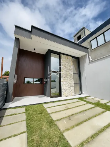 Casa Plana em Condomínio Fechado no Eusébio | Área de Lazer Completa