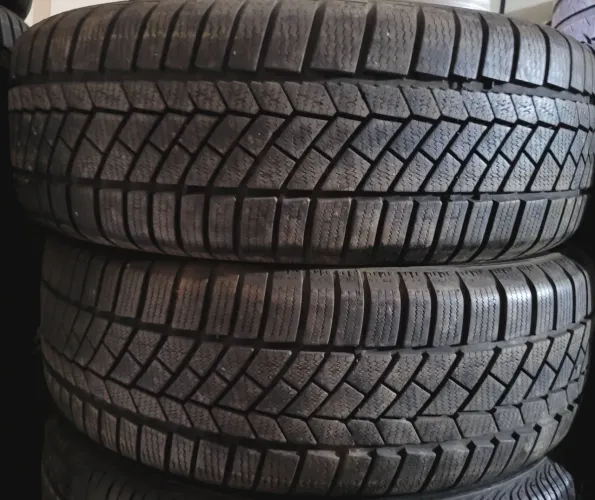 Pneu 205 60 16 Continental Even seminovo em até 10x de R$26,00 no cartão de crédito