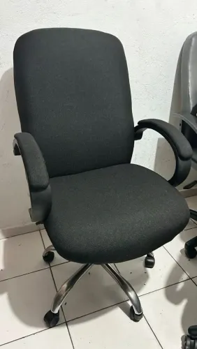 Cadeira de escritório giratória reformadas