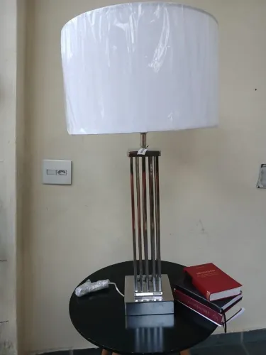 Luminária de mesa