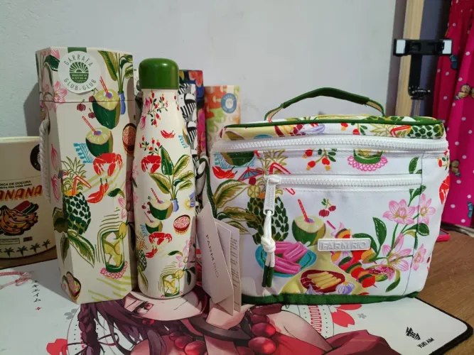 Kit Garrafa e Mini Cooler Farm