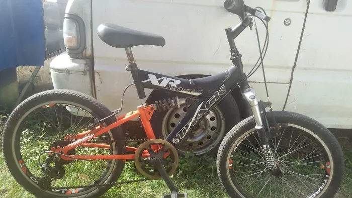 Vendo bicicleta aro 20 tratar Sergio *