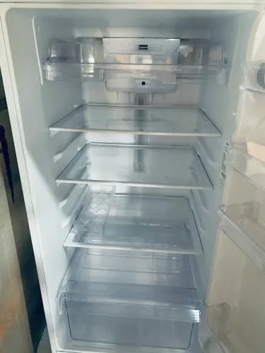Geladeira marca Panasonic/branca Frost Freee