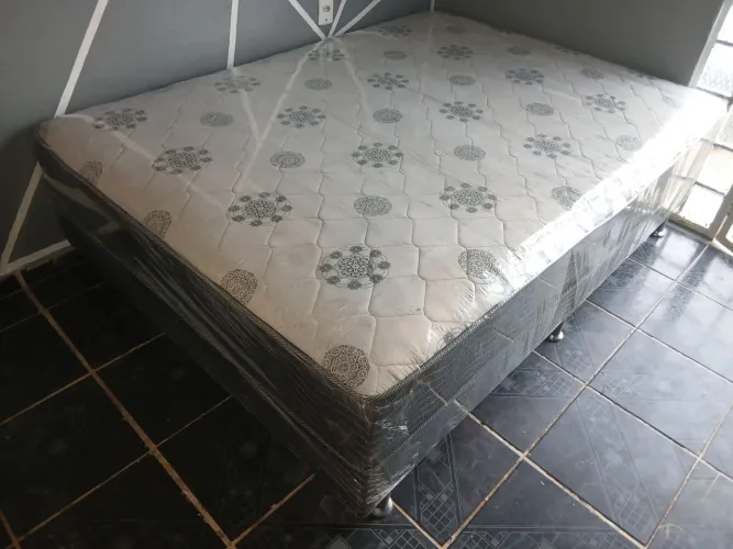 Cama box casal de espuma higienizada