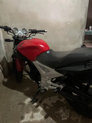 CB TWISTER 250cc