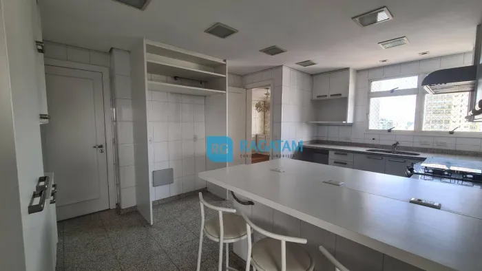 Apartamento com 4 dormitórios para alugar, 466 m² por R$ 48.293,74/mês - Moema - São Paulo