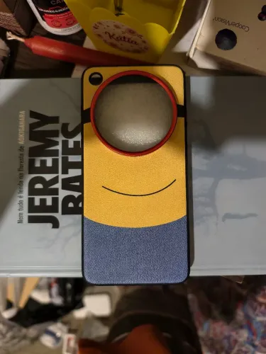 Capa Ultra Resistente "Estilo Minion" para Oppo Find X8 Ultra