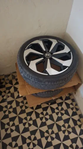 Rodas 17 com pneus