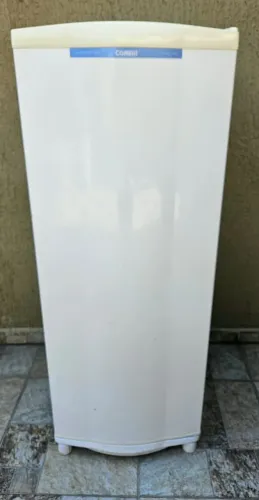 Geladeira 220volts, funcionando perfeitamente, Entrego também!!
