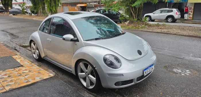 Volkswagen New Beetle 2.0 MI Mec./aut. 2010