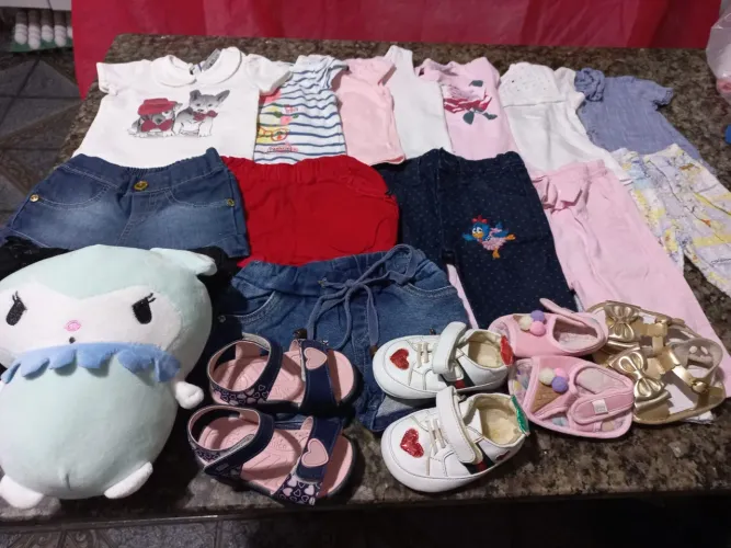 Roupa de bebê várias marcas    .19 peça 