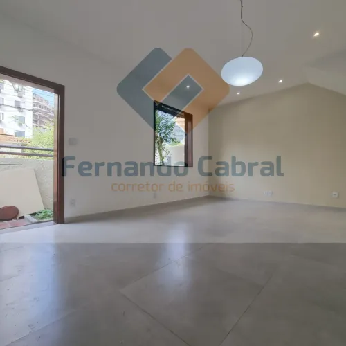 Casa a venda em Santa Rosa, toda reformada em Travessa fechada.