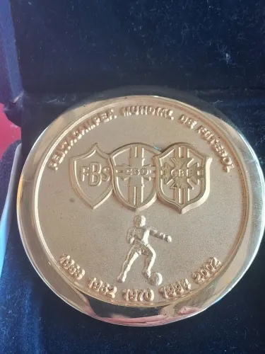 MEDALHA COMEMORATIVA 100 ANOS DA CBF