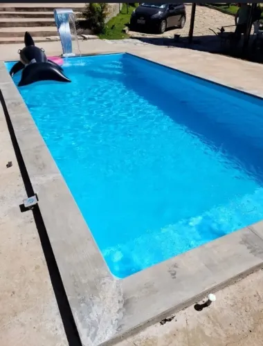 Piscina de 7 metros completa ?