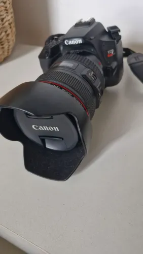 Canon SL3 + Lente Canon 24-105mm ? Excelente estado.