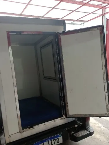 Baú térmico para picape duas portas bom estado valor 5500 reais