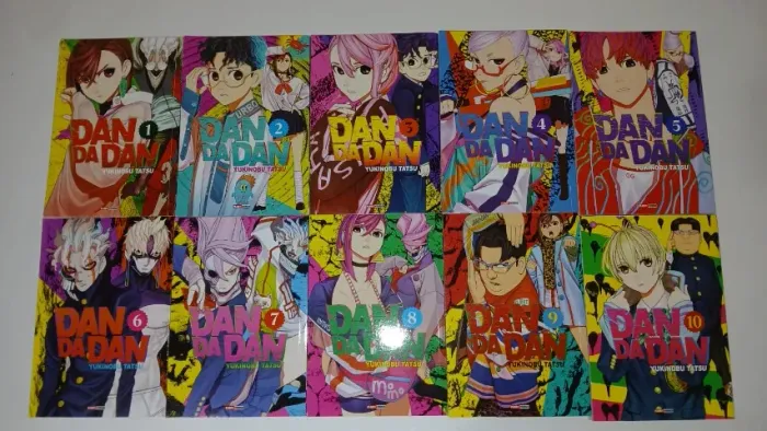 Mangá DanDaDan volume 1 ao 10 SEMINOVO