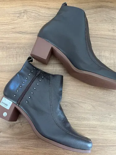 Bota Couro Legítimo Alcione Santos
