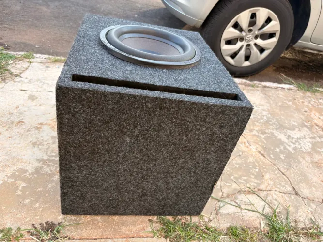 Caixa + sub zeta 10? 300rms