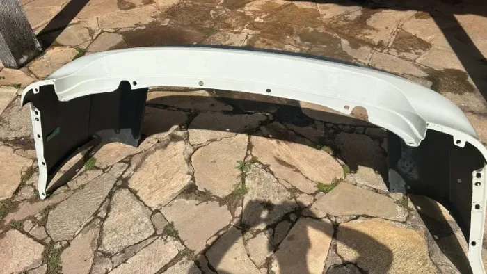 Para-choque traseiro Fiat Grand Siena