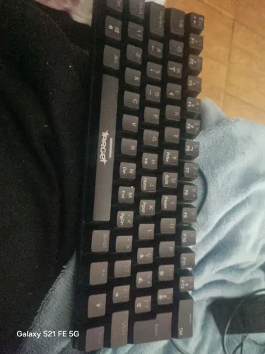 Teclado 60% mecânico switch marrom