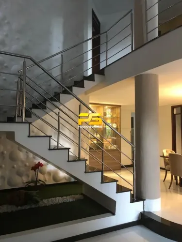 Casa de Alto Padrão em Condomínio Fechado Lagoa Seca REF: CA0179