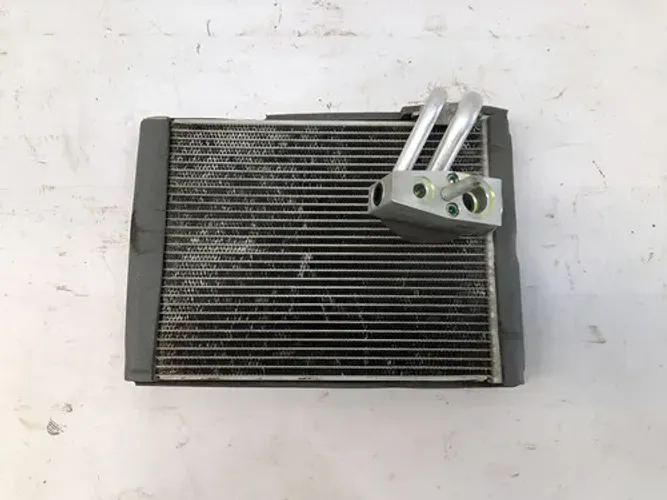 Soleira Porta Dianteira Esquerda Gm Onix Lt 2012 2019 Det Preto