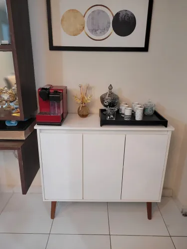 Vendo Buffet com pés palito - Ideal para cantinho do café 