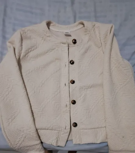 Blusa aisthy creme gg