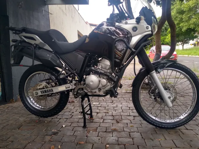 Tenere 250